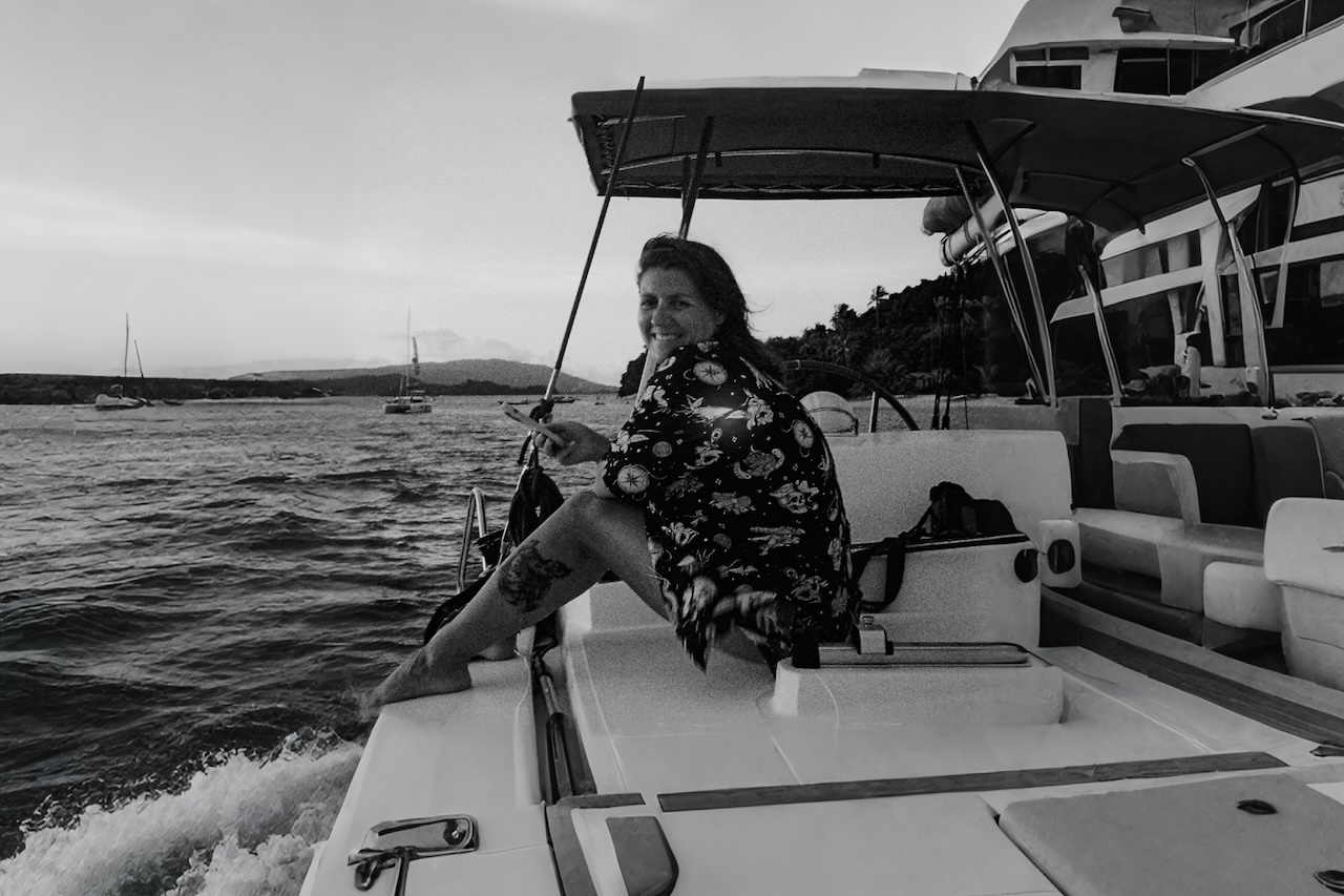 «Чёрно-белое — олицетворение моей души»: как учительница стала востребованным фотографом 