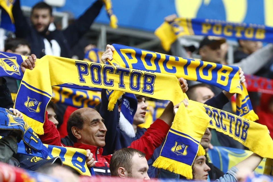 «Попал в ворота — празднуй, танцуй, радуйся»: истоки фанатской страсти